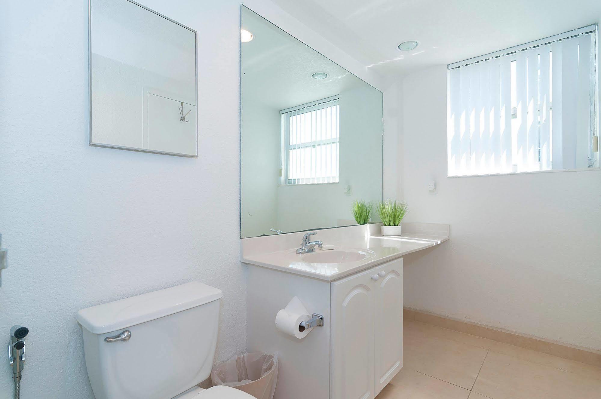 Apartments At Sian Residences Hallandale Beach Extérieur photo
